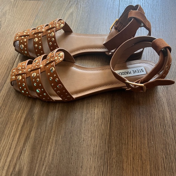 Steve Madden Tan Multi-Stud Gladiator Sandals - Picture 5 of 8